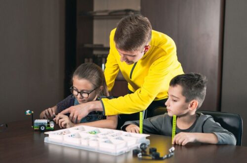 Akıl ve Zeka Oyunları Eğitmenliği Sertifikası